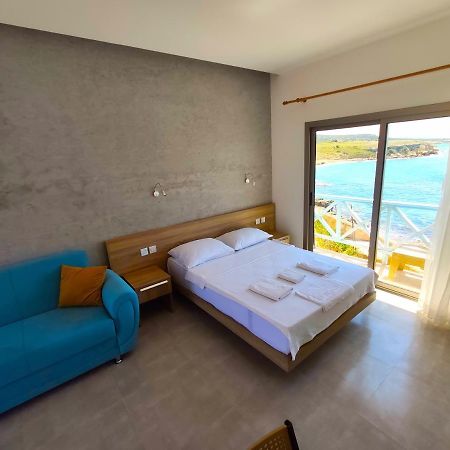 Oasis At Ayfilon Hotel Rizokarpaso ภายนอก รูปภาพ