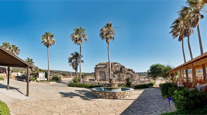 Oasis At Ayfilon Hotel Rizokarpaso ภายนอก รูปภาพ